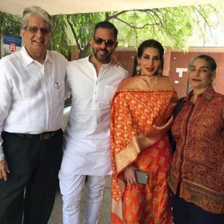 Karisma Kapoor's Ex husband has tied the knot again
