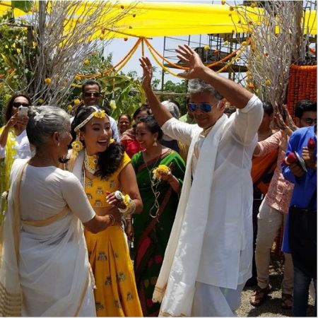 Milind Soman set to tie knot with girlfriend today ?