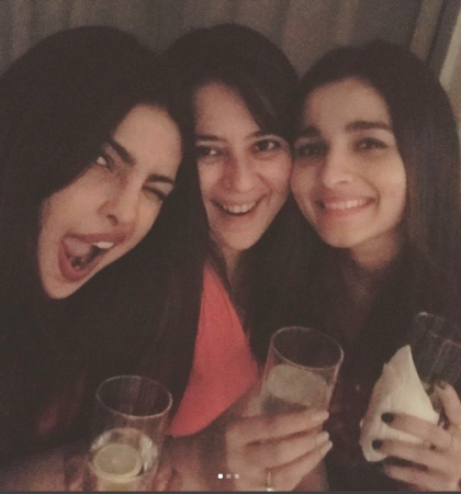 See pictures: Priyanka was seen partying hard with her friends and team of Ventilator