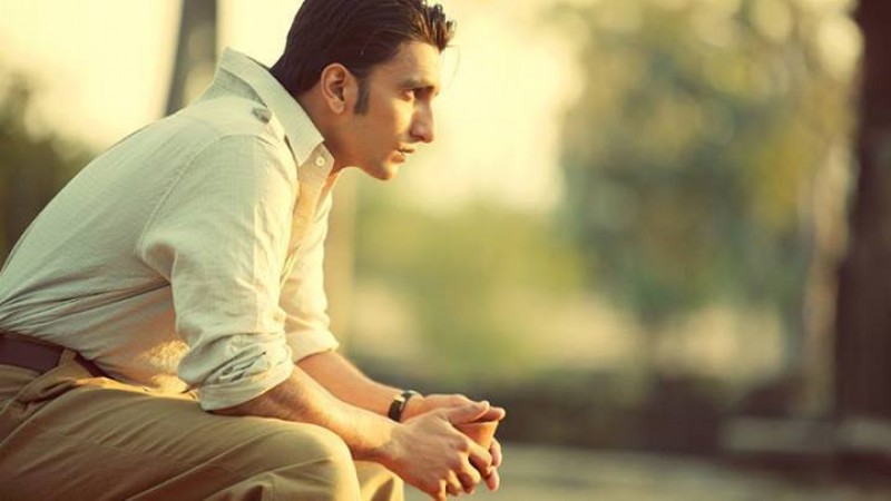 From Safety Pin to Stirring Scene in Lootera