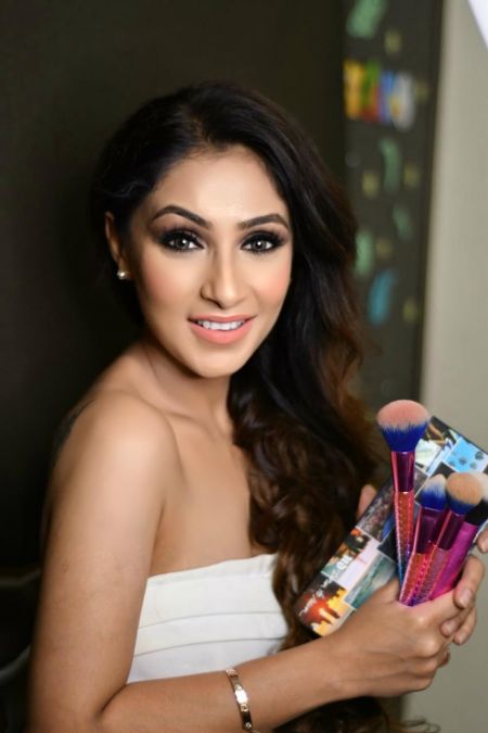Manleen Puri's wonderful touch in make-up makes her celebrity's favourite artist