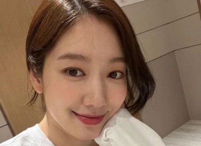 Park Shin Hye shows off her Glowing face after giving birth to her and Choi Tae Joon’s baby boy