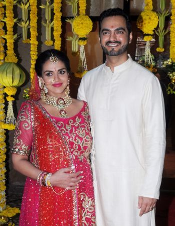Esha Deol feels the emotion of a Bride again on her baby shower