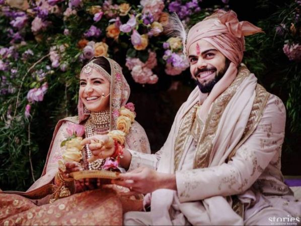 Virushka gave a very unique gift to all guest in their weddings. Can you guess what?