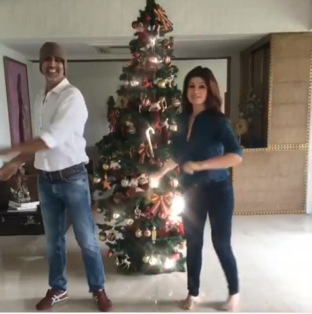 Akki dance with his wife Twinkle Khanna, What a unique way to celebrate Xmas