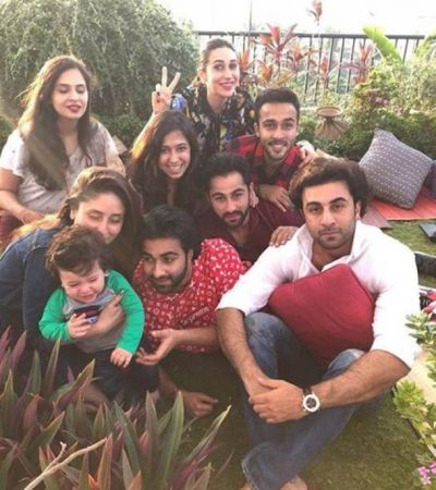Take a look at the picture of Kapoor Xmas Eve