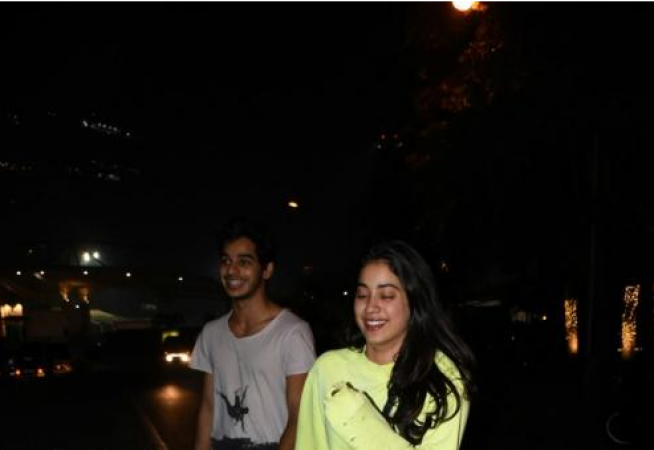 New couple in the city? Ishaan Khatter and Janhvi Kapoor spotted together and they looked in cheerful mood