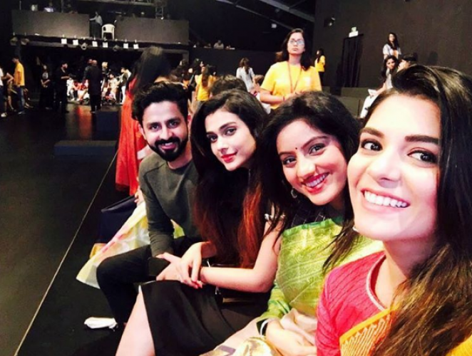 'Diya Aur Baati Hum' actress spotted with Baby Bumps at LFW