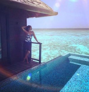 Pic talk: Sonakshi Sinha's holiday picture is too hot