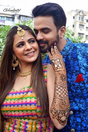 Rucha Gujarathi's full wedding album is here!!