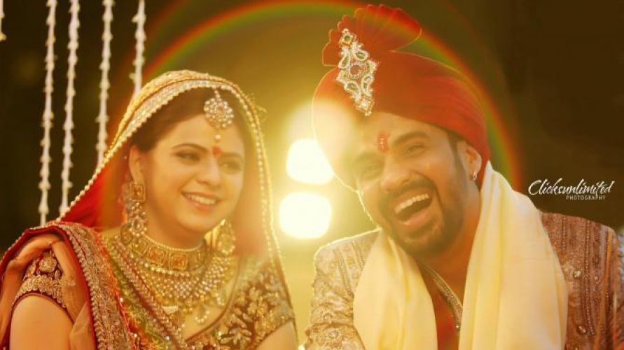 Rucha Gujarathi's full wedding album is here!!