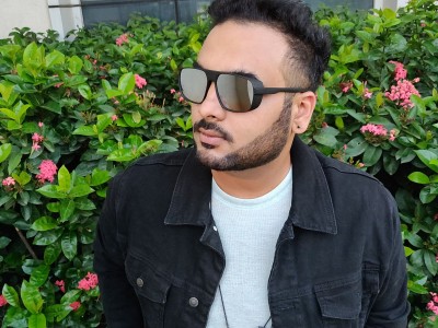 Slide into Nipun Divecha's official Instagram and listen to his most energetic and soul replenishing music