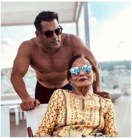 Salman Khan connection with her mom is one of the most adorable ones