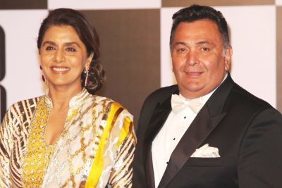 Neetu Kapoor shares a launch date selfie with her 'busy husband'