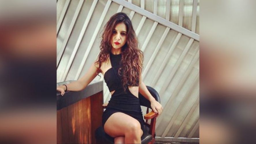 Roadies ex-contestant Benafsha Soonawalla shared her bold pictures!!