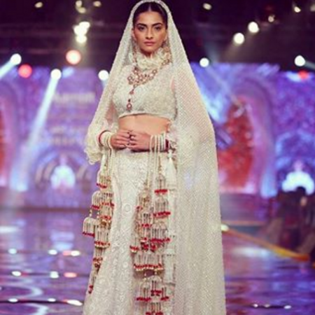 Sonam Kapoor turns bride for Abu Jani- Sandeep Khosla