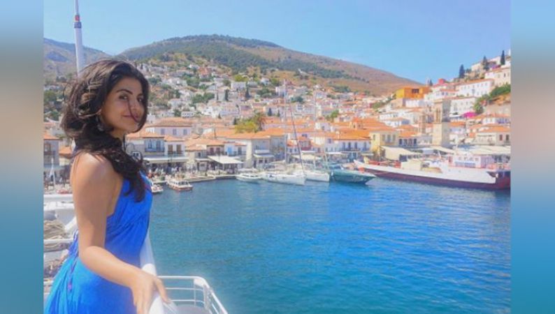 Shenaz Treasurywala is having a hot time in Greece