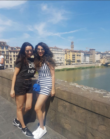 Shraddha Kapoor is enjoying her leisure time with friend in Italy