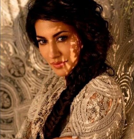 Chitrangada Singh is burning the Instagram with her hotness
