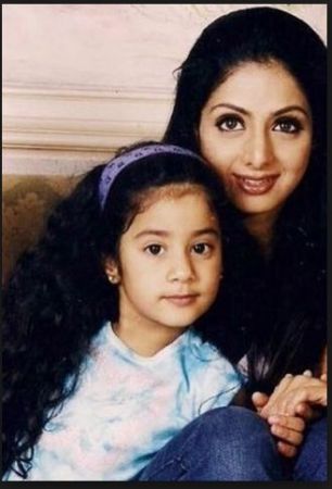 Birthday Special: Jhanvi Kapoor Childhood photos collection…check pics in slide