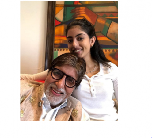 Amitabh Bachchan shares  photo with grand-daughter Navya Naveli