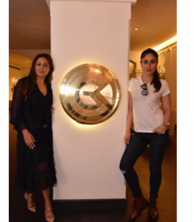 Gauri Khan clicked with Kareena Kapoor Khan at her flagship store