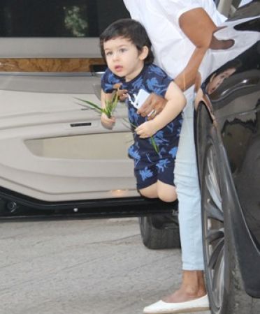 Bollywood youngest star Taimur Ali Khan spotted in Bandra….pics in slider