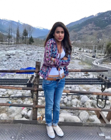 Nia Sharma in her holiday pictures-From Maldives to Manali