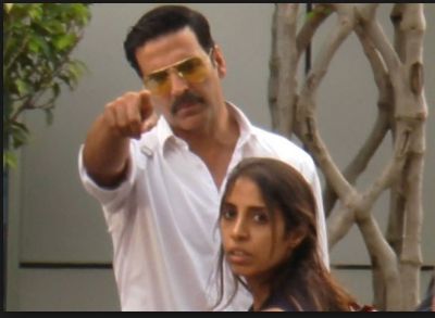 Cool-Cool Khiladi Kumar get anger and blatantly ignored media to answering this viral question