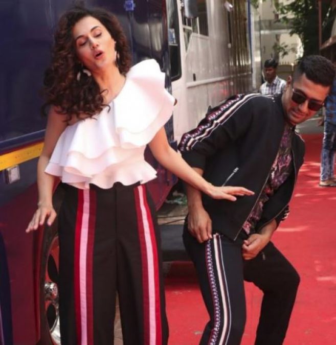 Manmarziyaan actors Vicky Kaushal & Tapsee Pannu reunites, check out pictures here