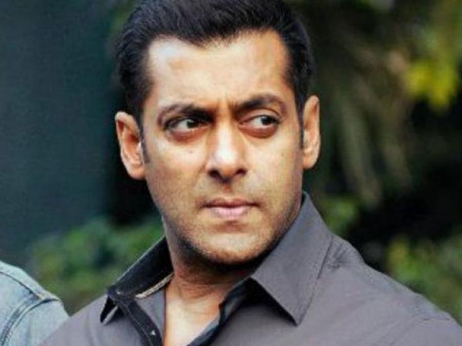 Salman Khan refutes the rumours of hosting an event in Bijnor