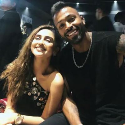 Krystle D'Souza receives flak for posing with Hardik Pandya, here is how she reacts