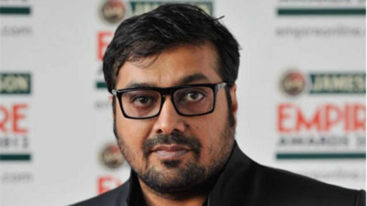 Angry Anurag Kashyap loses his cool at paparazzi, watch video here