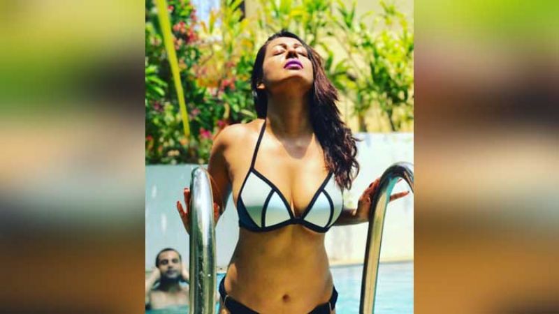 Kashmera Shah is beating the summer with her bikini looks
