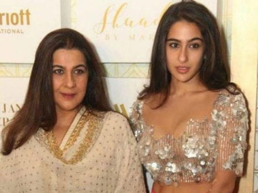 Mothers’ Day special: Sara Ali Khan shares a beautiful throwback picture of mom Amrita Singh
