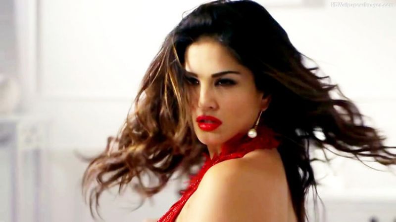 Hot and beautiful pictures of Sunny Leone on her Birthday