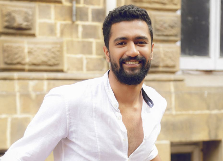Vicky Kaushal meets the parents of this star at NY