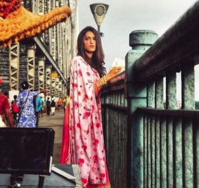 Erica Fernandes's throwback is unmissable, check out the picture here