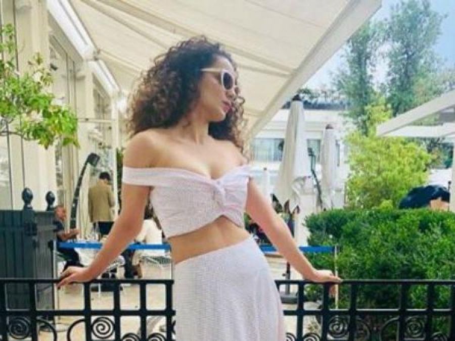 Kangana Ranaut's Cannes 2019 look will make you go in knees