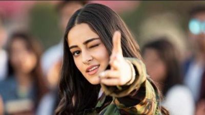 Ananya Panday latest smoking hot pose will make you go weak in the knees, check out picture here