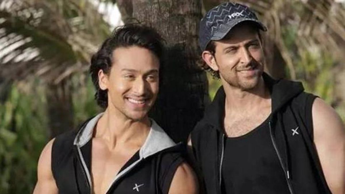 Hrithik Roshan is my hero and  I  hope I am not letting him down: Tiger Shroff