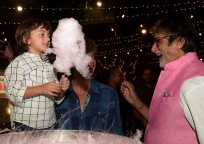 Amitabh Bachchan, AbRam and Candy floss, picture reveal all.