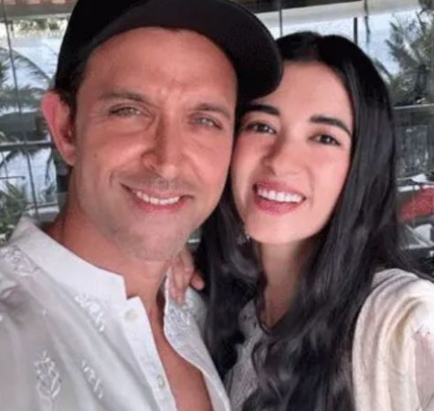 “Keep misinformation away”, Hrithik Roshan slams media reports claiming he and Saba Azad are moving together
