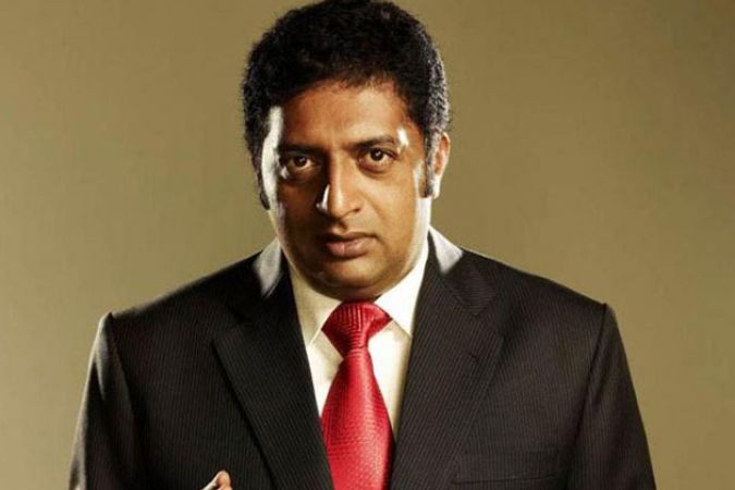 Actor Prakash Raj threatens to give back his national awards and questions PM Modi’s silence over Gauri Lankesh murder issue