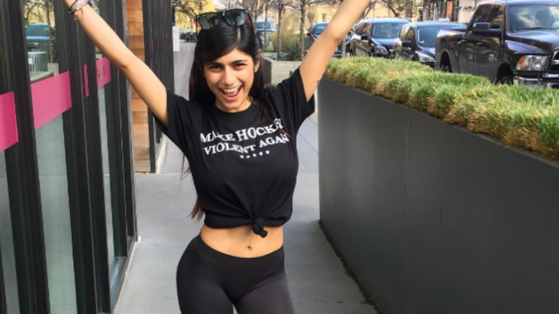 Mia Khalifa posted a controversial picture, now receiving death threats