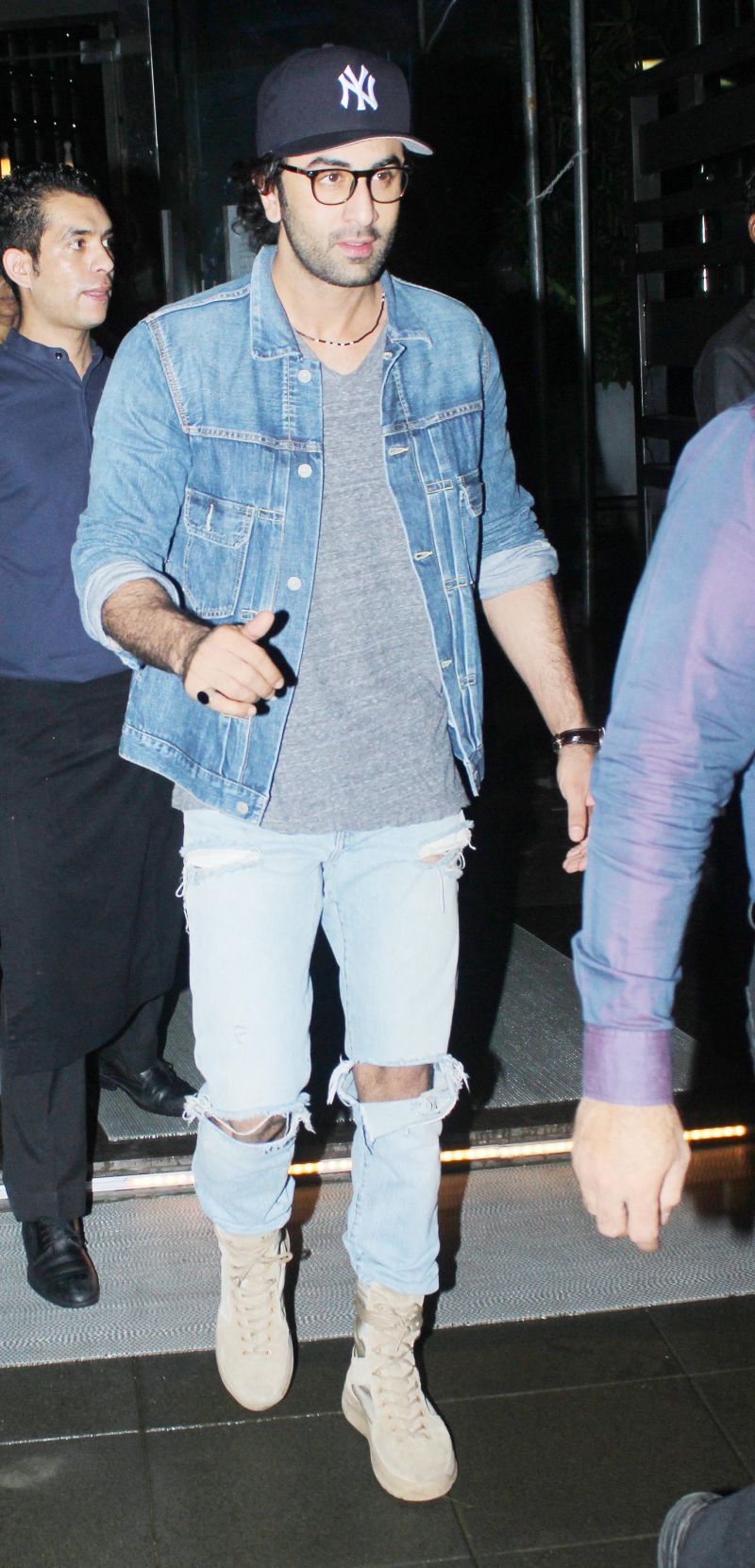 Ranbir Kapoor joined his family for family dinner