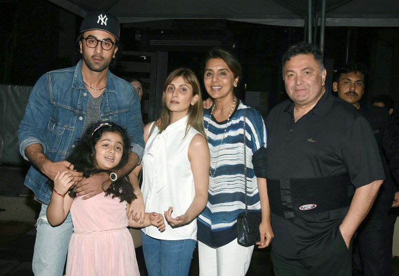 Ranbir Kapoor joined his family for family dinner