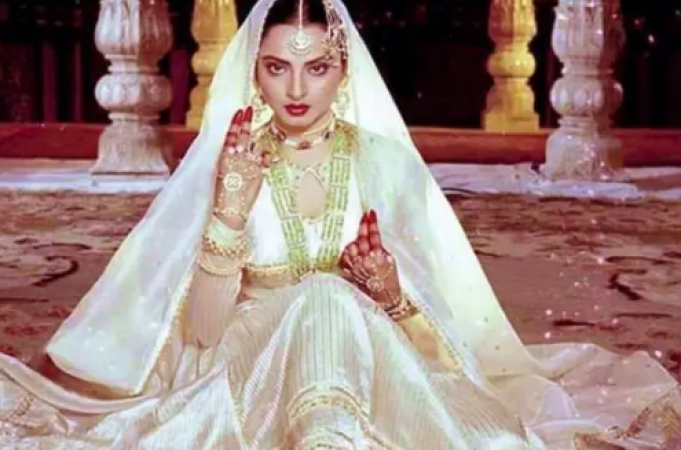 From Rekha's Closet to the Silver Screen: 'Umrao Jaan's' Unforgettable Costumes