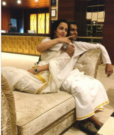 See the pictures of former Bollywood actress Tulip Joshi with her husband