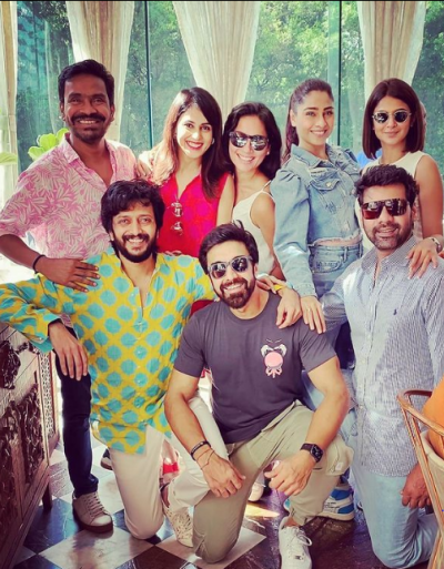 Jennifer Winget shares pictures of her afternoon spent with friends: Have a look